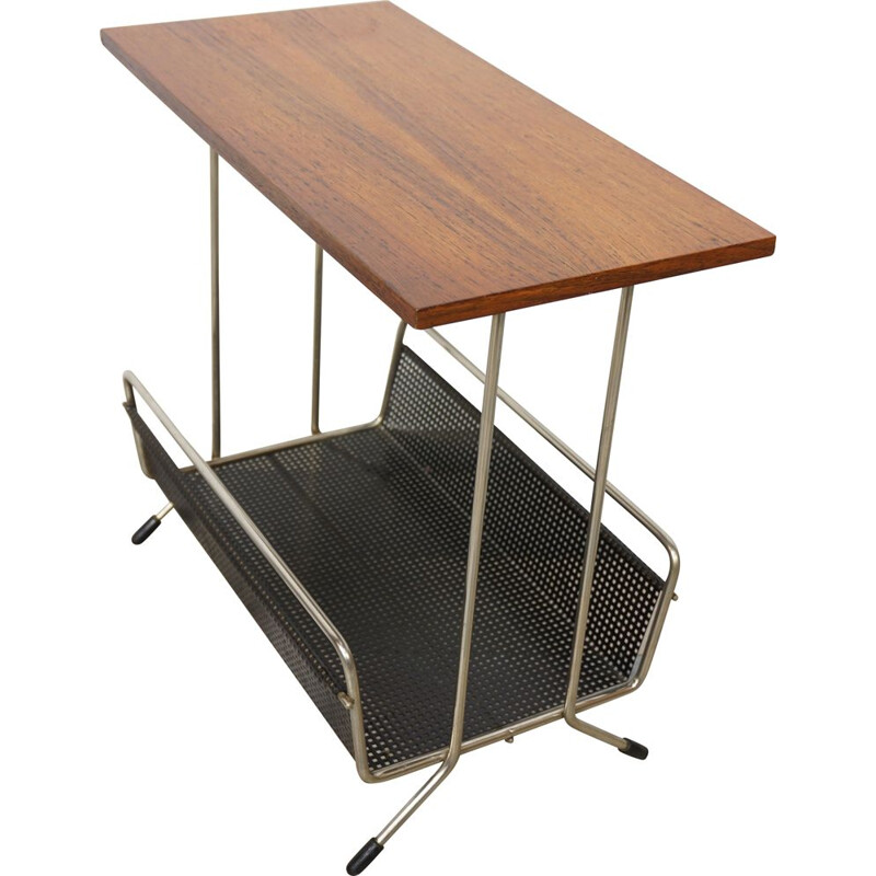 Table d'appoint vintage avec porte-revues intégré par Tjerk Reijenga pour Pilastro 1950