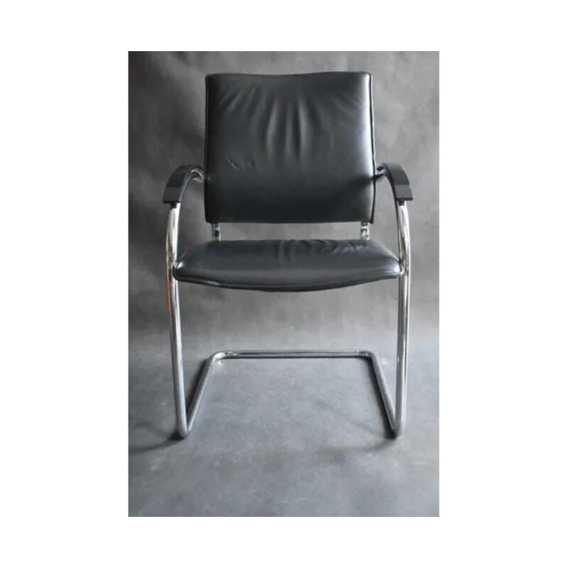 Chaise vintage cantilever en cuir noir Thonet S 74
