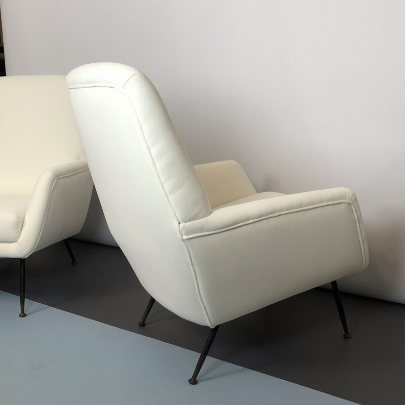 Pair of vintage armchairs in warm white velvet, Italy 1950