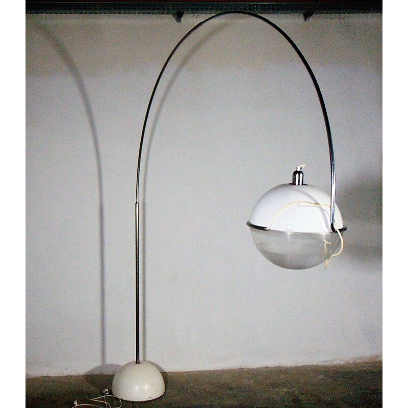 Vintage floor lamp Guzzini by Fabio Lenci