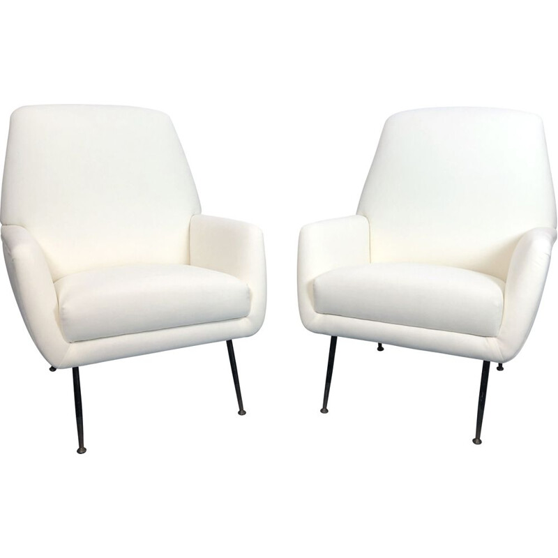 Pair of vintage armchairs in warm white velvet, Italy 1950