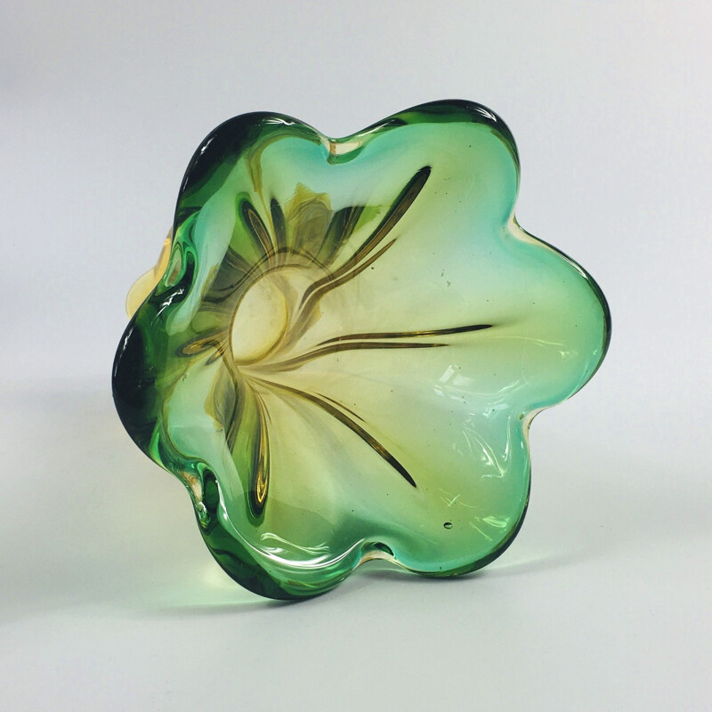 Large vintage Twisted Murano Glass Vase, Italy 1960s