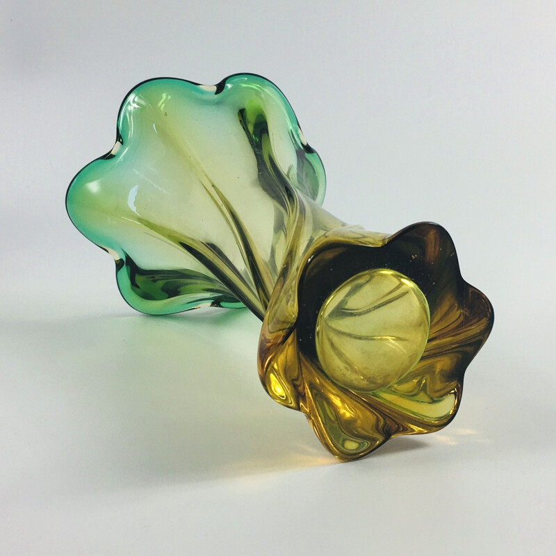 Large vintage Twisted Murano Glass Vase, Italy 1960s