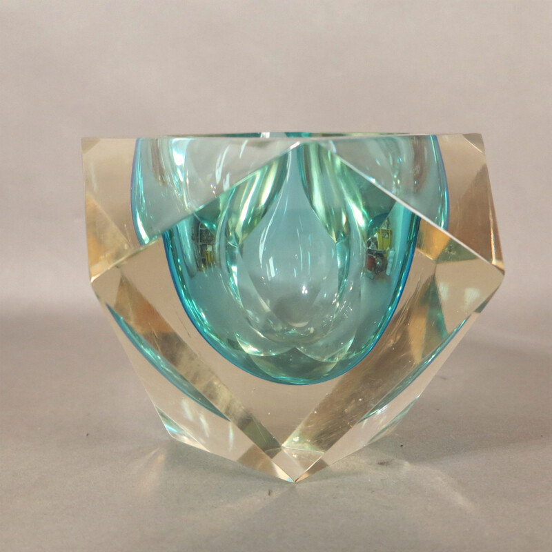 Vintage faceted Murano glass sommerso bowl by Flavio Poli, 1950