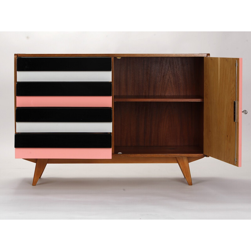 Mid-century pink and black Interier Praha sideboard in oakwood, Jiri JIROUTEK - 1960s