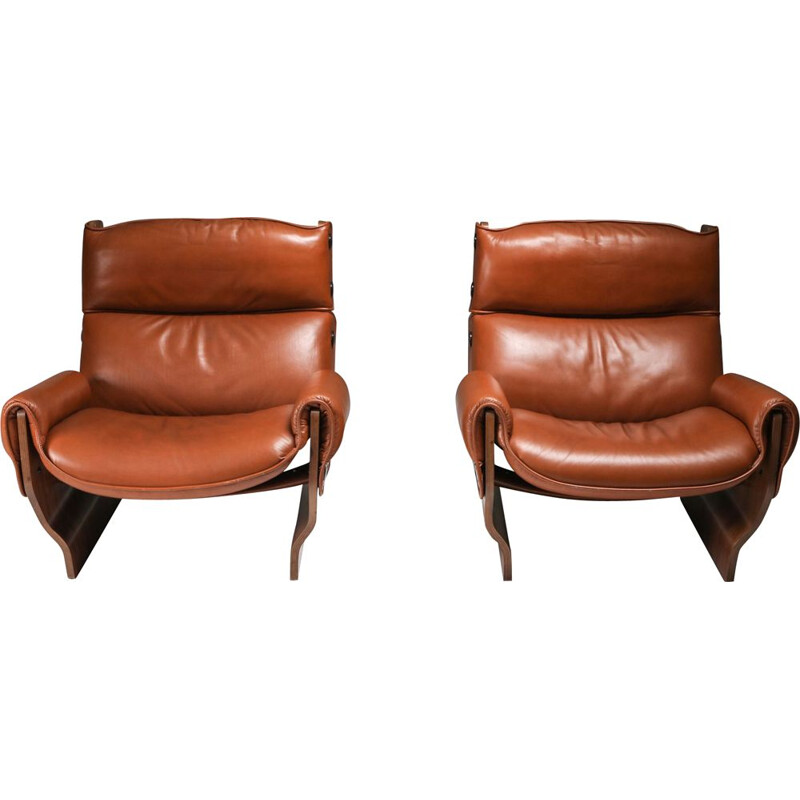 Pair of vintage Borsani P110 "Canada" Lounge Chairs set in Cognac Leather, Italy 1960s