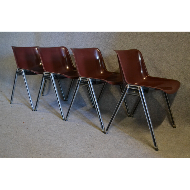 Set of 4 "Modus" chairs in plastic, Osvaldo BORSANI - 1970s