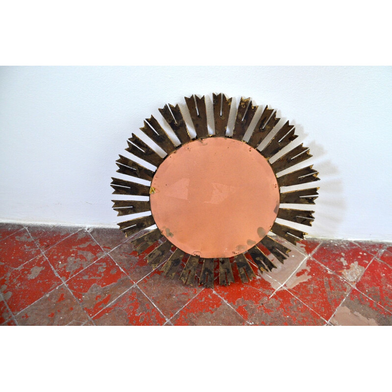 Vintage sunburst mirror in gilded wood