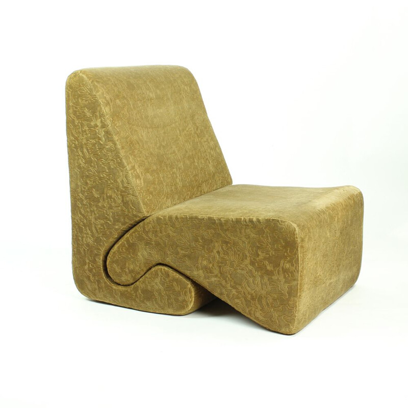 Vintage golden velvet lounge armchair from the Kyjev Hotel by Ivan Matusik, Czechoslovakia 1970