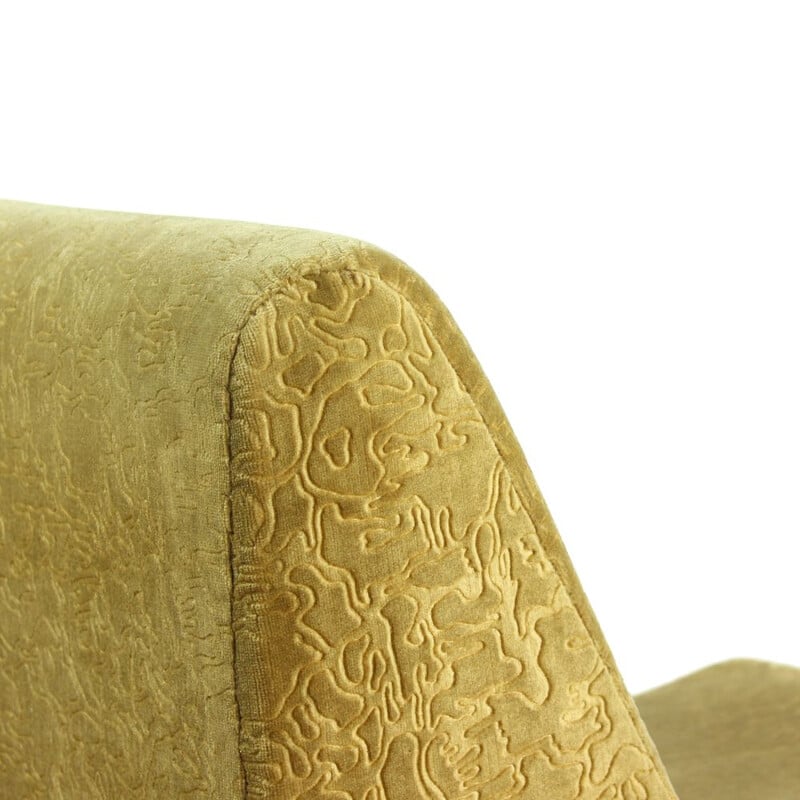 Vintage golden velvet lounge armchair from the Kyjev Hotel by Ivan Matusik, Czechoslovakia 1970