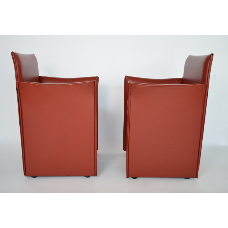 Paire de fauteuils Cassina en cuir rouge, Mario BELLINI - 1980