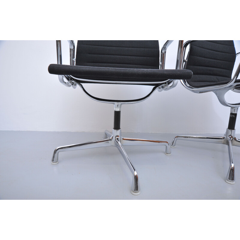 Pair of vintage Charles Eames alu chair EA 108 black Hopsack