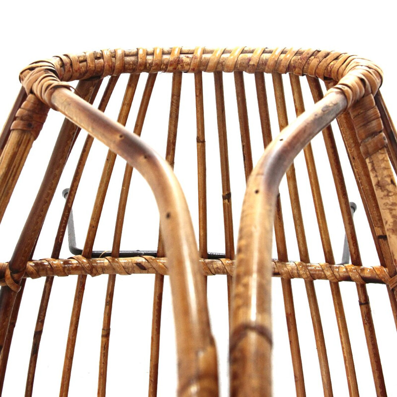 Vintage magazine rack in rattan, Italy 1950