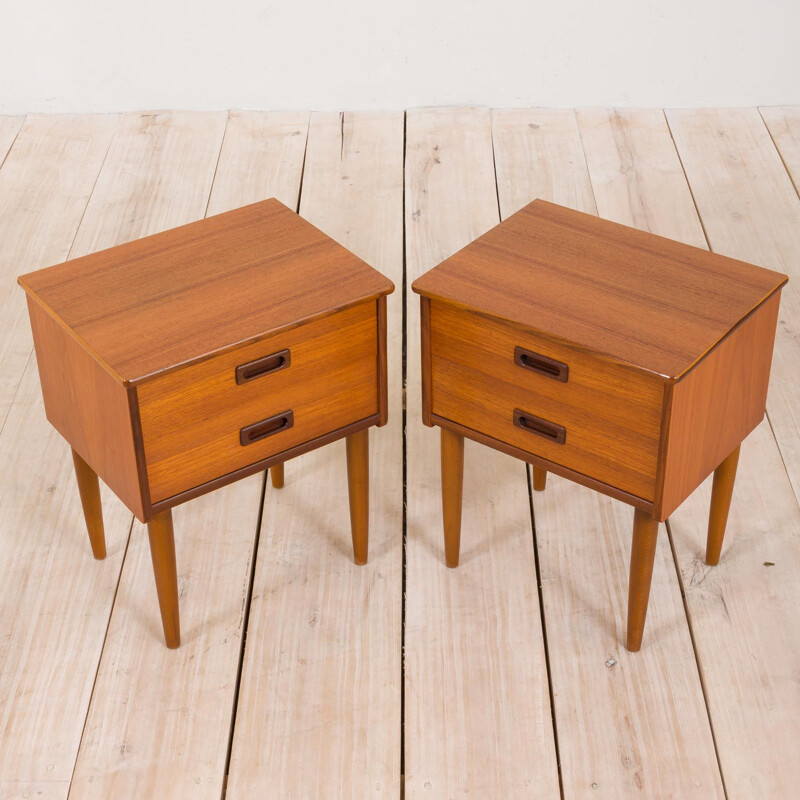 Pair of vintage teak nightstands with 2 drawers with sculptular handles, Norway 1960s