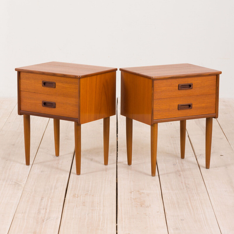 Pair of vintage teak nightstands with 2 drawers with sculptular handles, Norway 1960s