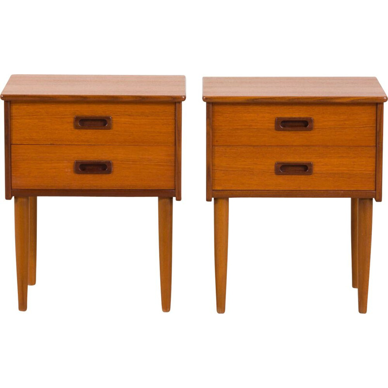 Pair of vintage teak nightstands with 2 drawers with sculptular handles, Norway 1960s