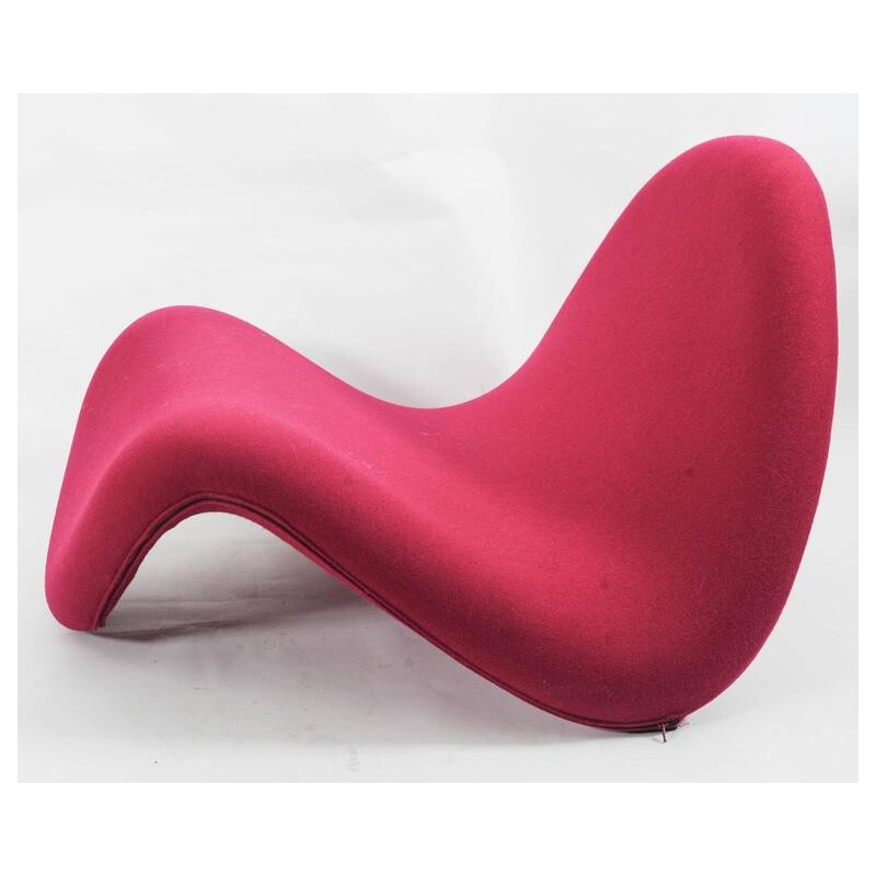 Artifort "tongue" low chair in red fabric, Pierre PAULIN - 1960s