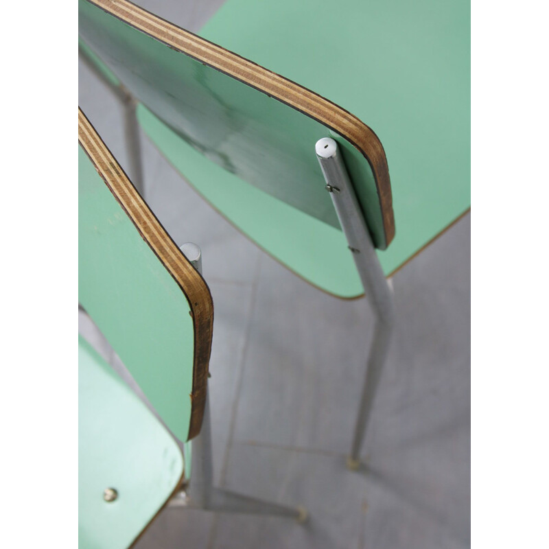 Conjunto de 6 sillas vintage de color verde y crema