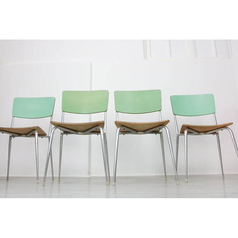 Conjunto de 6 sillas vintage de color verde y crema