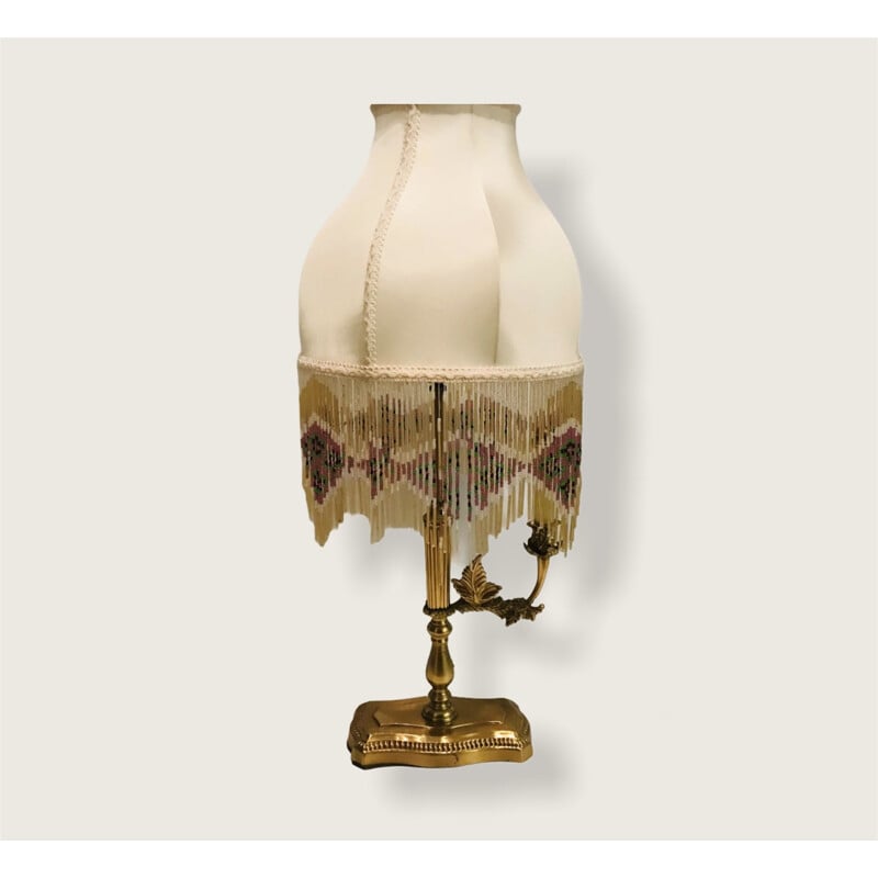 Lampe de table vintage en laiton avec abat-jour à franges en soie