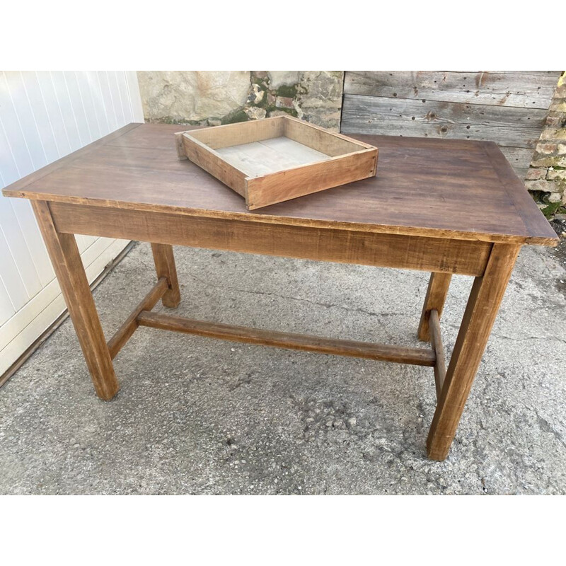 Table vintage de ferme en chêne massif avec un tiroir