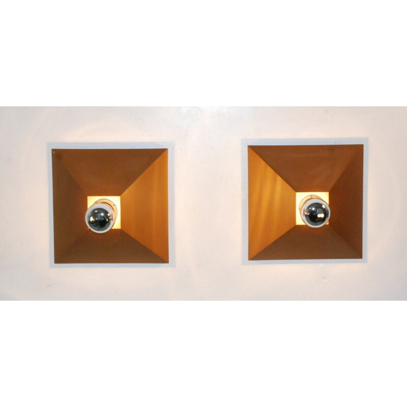 Pair of Raak Pyramid "C1610" wall lights - 1970s