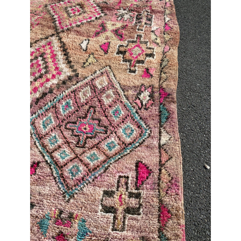 Tapis vintage "Berbère Boujaad" en laine fait à la main