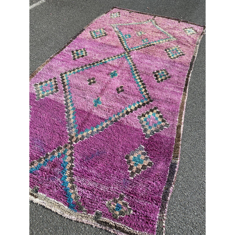 Tapis vintage Berbère en laine fait de M'Guild