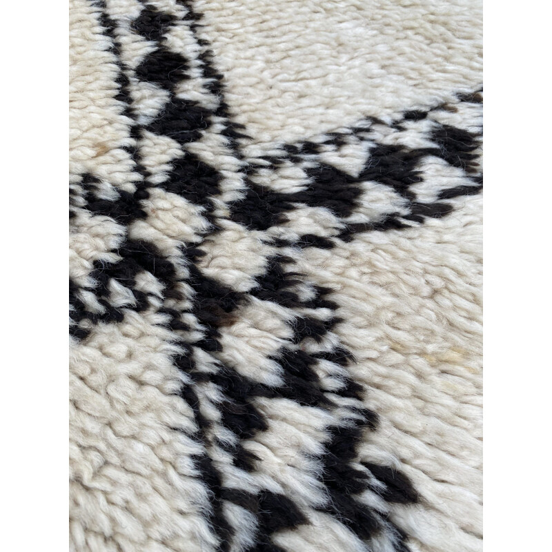 Vintage Berber wollen tapijt uit Beni Ourain
