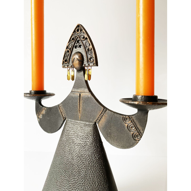 Grand bougeoir vintage candélabre en métal forgé et patiné. Finlande 1950