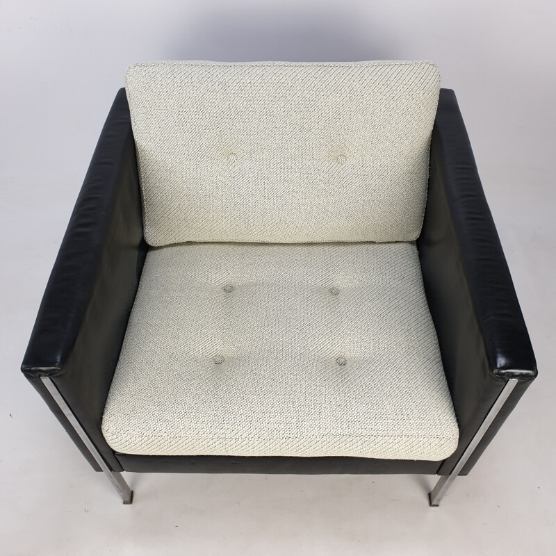 Pair of vintage 442 Club Chairs by Pierre Paulin for Artifort 1960s
