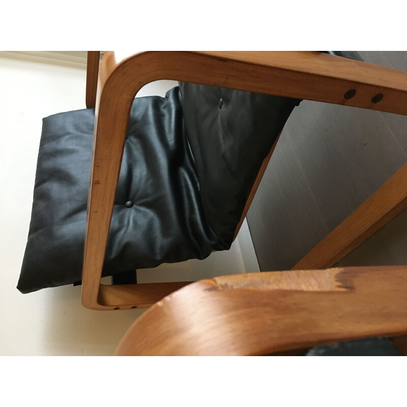 Pair of vintage Alvar Aalto lounge chair