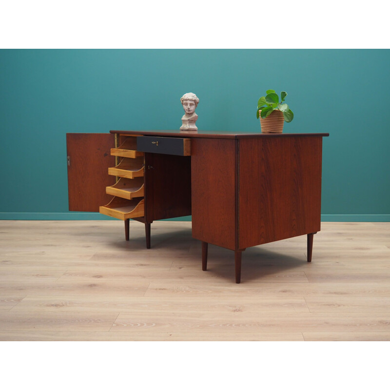 Vintage Walnut desk, Denmark 1960s