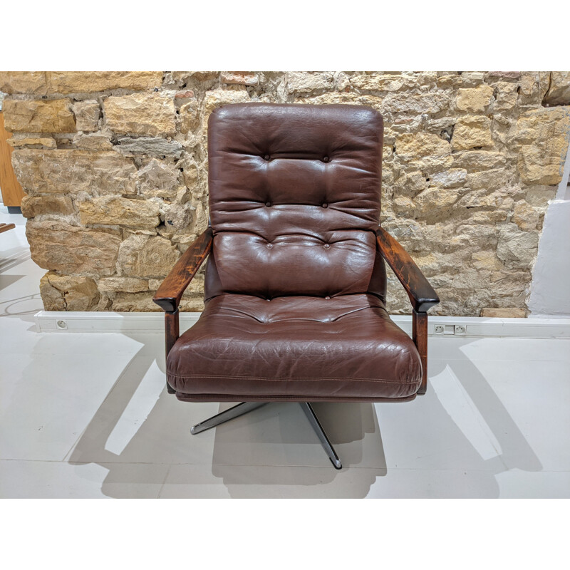 Fauteuil vintage pivotant en Skaï 1970