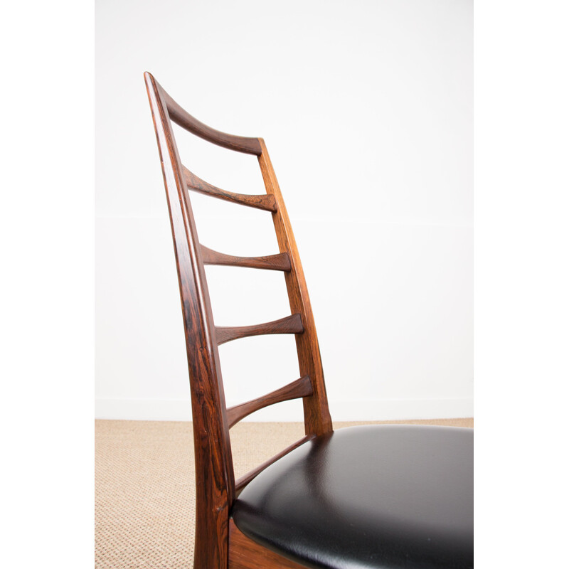 Lot de 8 chaises vintage en palissandre de Rio et skai noir de Niels Koefoed, Danemark 1960