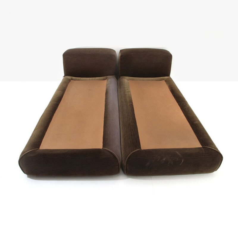 Pair of vintage beds "Le Mura" by Mario Bellini for Cassina 1970