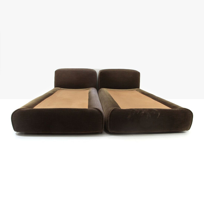 Pair of vintage beds "Le Mura" by Mario Bellini for Cassina 1970