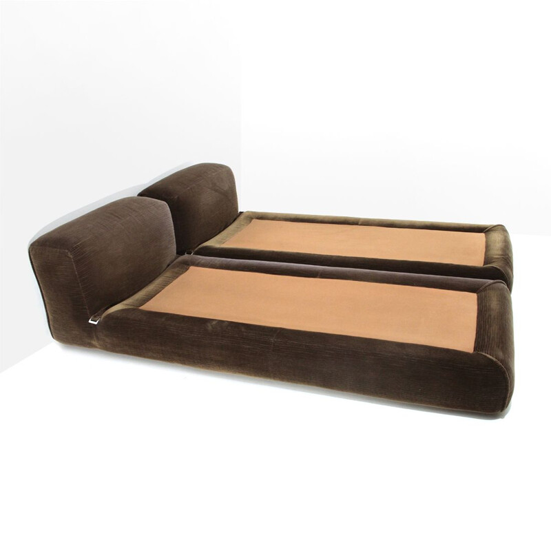 Pair of vintage beds "Le Mura" by Mario Bellini for Cassina 1970