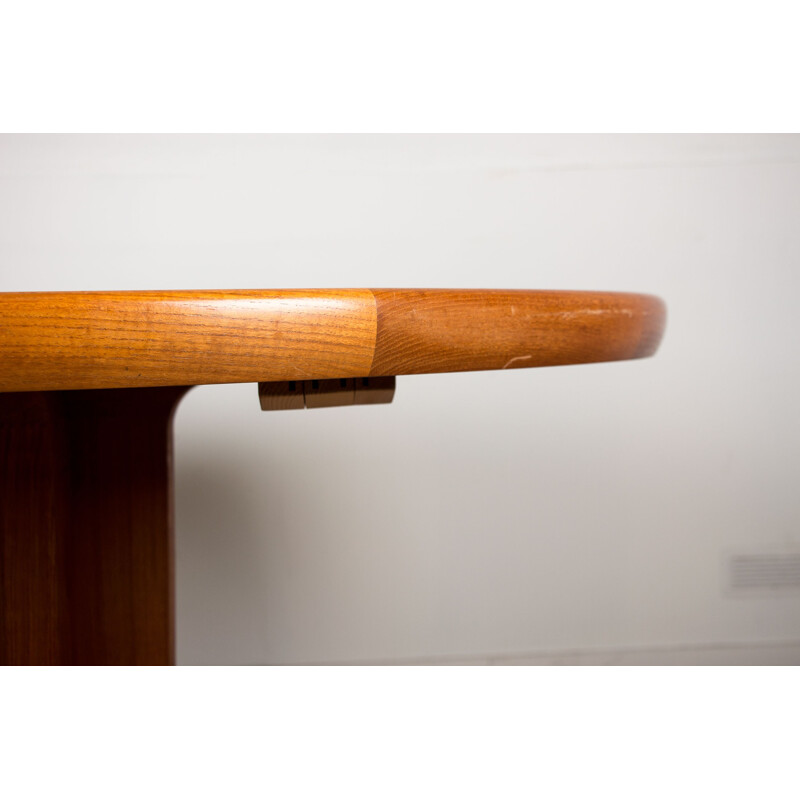 Vintage extensible teak table by Ib Kofod Larsen, Denmark 1960