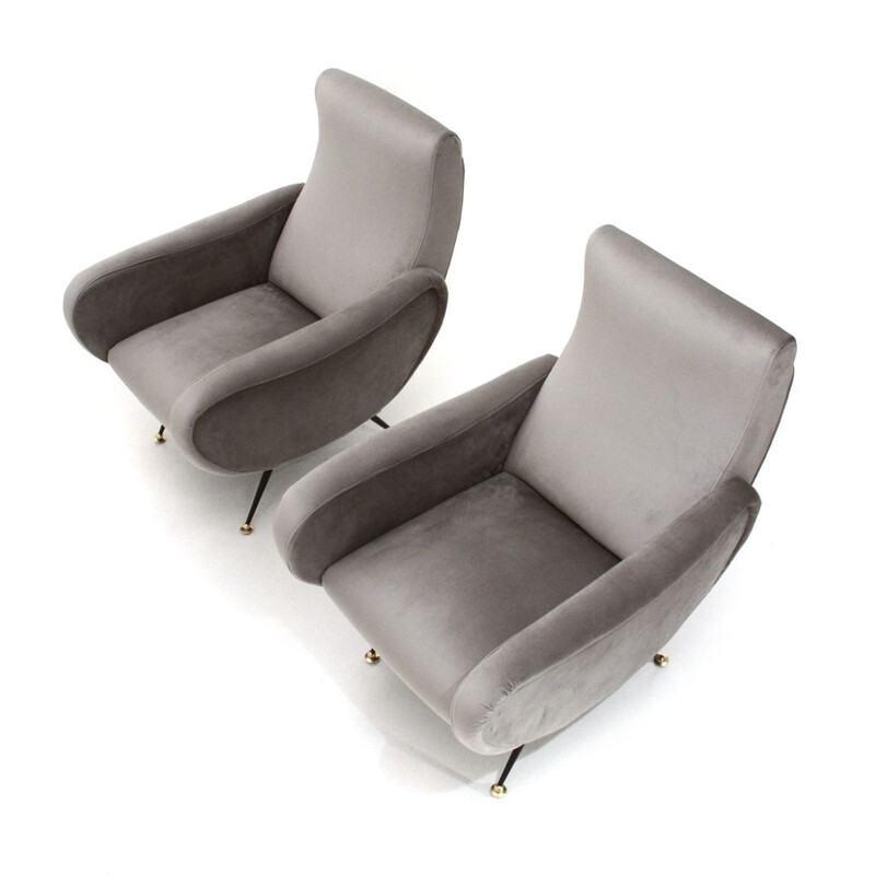 Paire de fauteuils vintage en velours gris 1950
