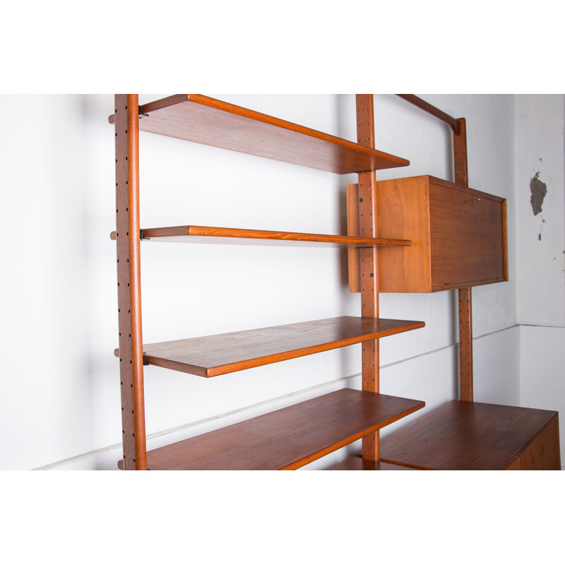 Large modular vintage teak shelf by Arne Hovmand Olsen for Jutex Danish