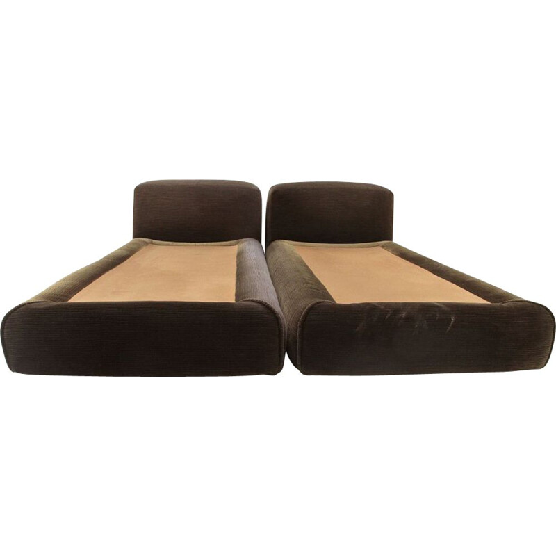 Pair of vintage beds "Le Mura" by Mario Bellini for Cassina 1970