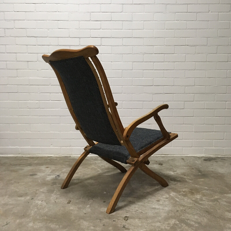 Vintage deck chair with footstool