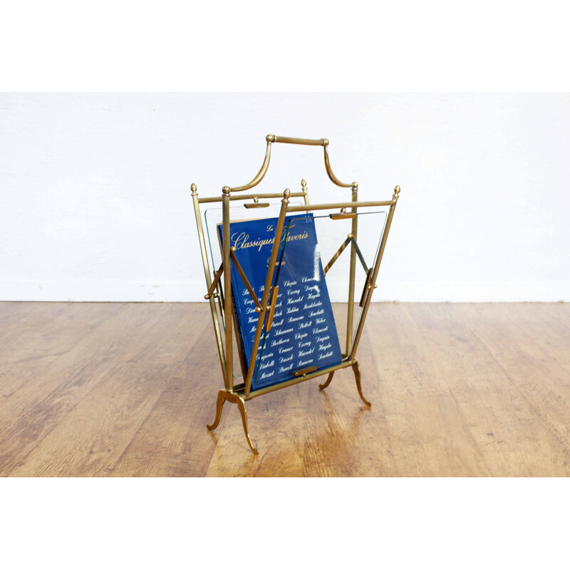 Vintage brass and glass magazine rack House Jansen, Italy 1950s