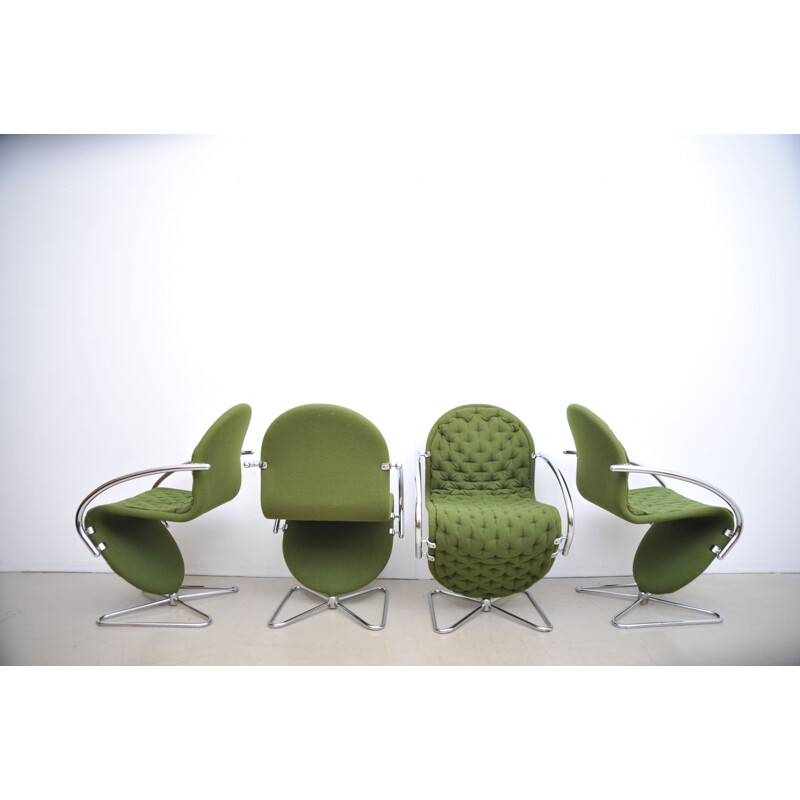 Set of 4 vintage chair by Fritz Hansen, Denmark 1980s