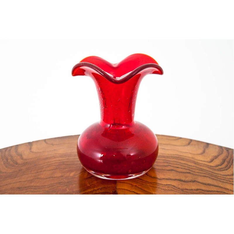 Vase vintage rouge en verre antico par L. Fiedorowicz