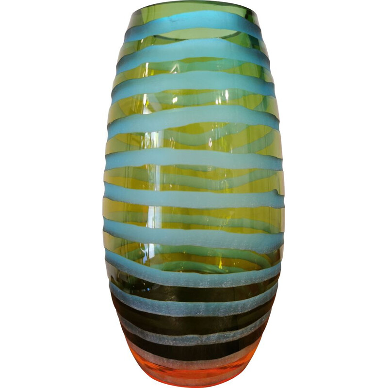 Vase vintage en verre soufflé et dépoli en spirale