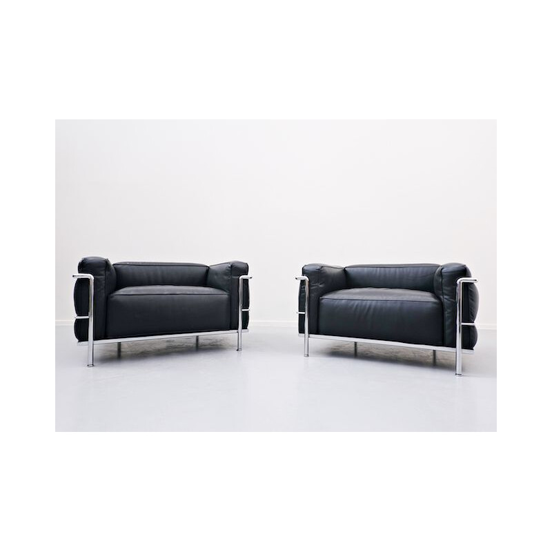 Pair of vintage Armchairs LC3 "Le Grand Confort Le Corbusier" For Cassina