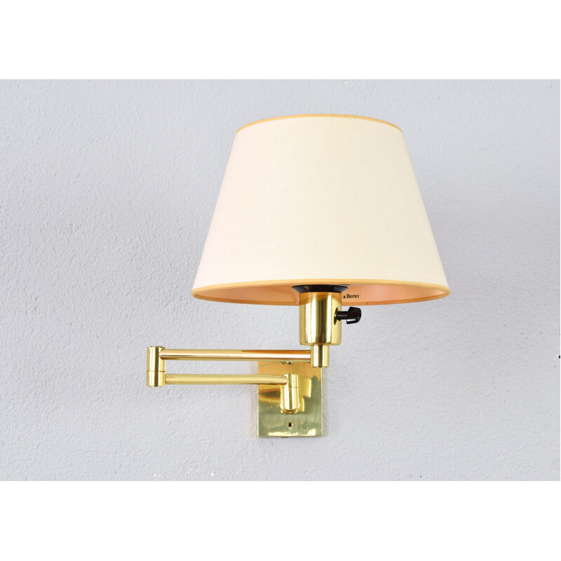 Vintage Modern Swing Arm brass sconce by George W. Hansen for Metalarte 1960s