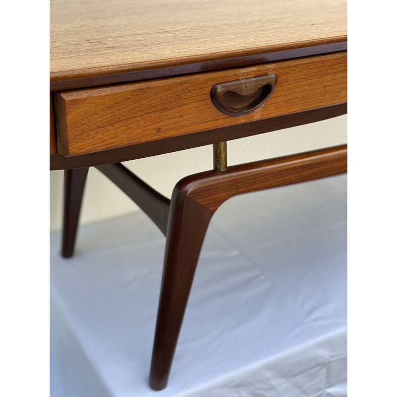 Table de salon vintage Louis van Teeffelen à double tiroir